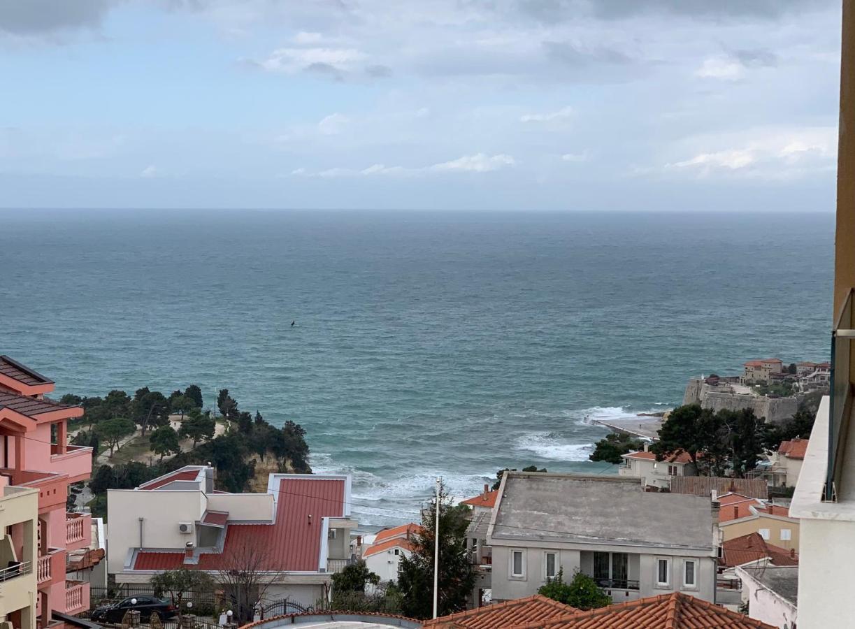 Art'S Apartment Mit Pool Ulcinj Pinjes Exterior photo